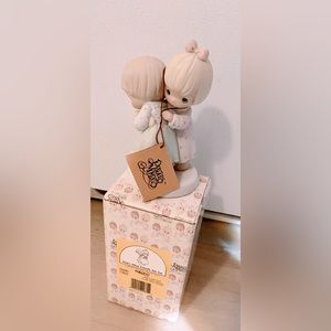 Precious moments best friends figurine